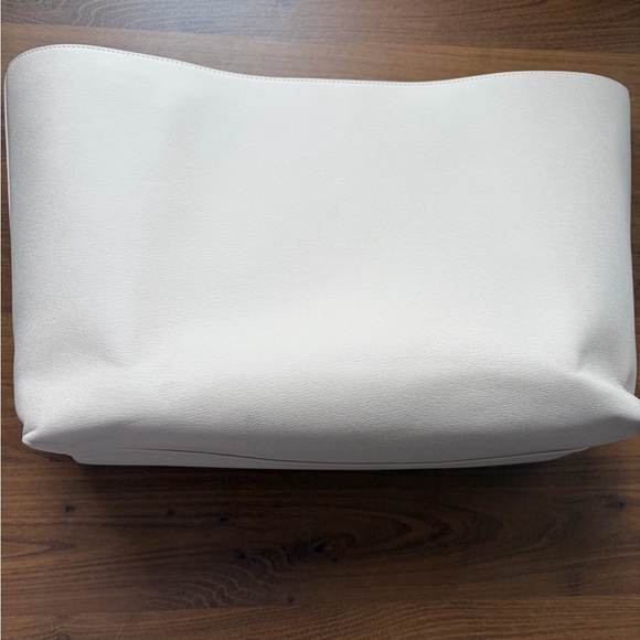 Size Large, Blush pink color, Cuyana insert - Picture 5 of 6